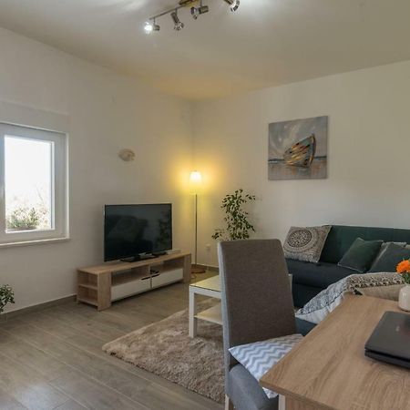 Apartment Okrug Gornji - Trogir With Sea View Luaran gambar