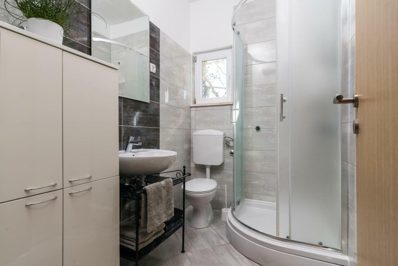 Apartment Okrug Gornji - Trogir With Sea View Luaran gambar