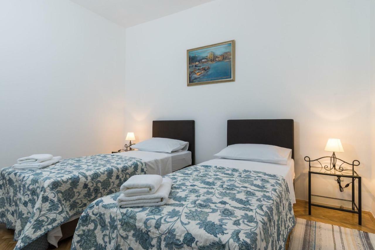 Apartment Okrug Gornji - Trogir With Sea View Luaran gambar
