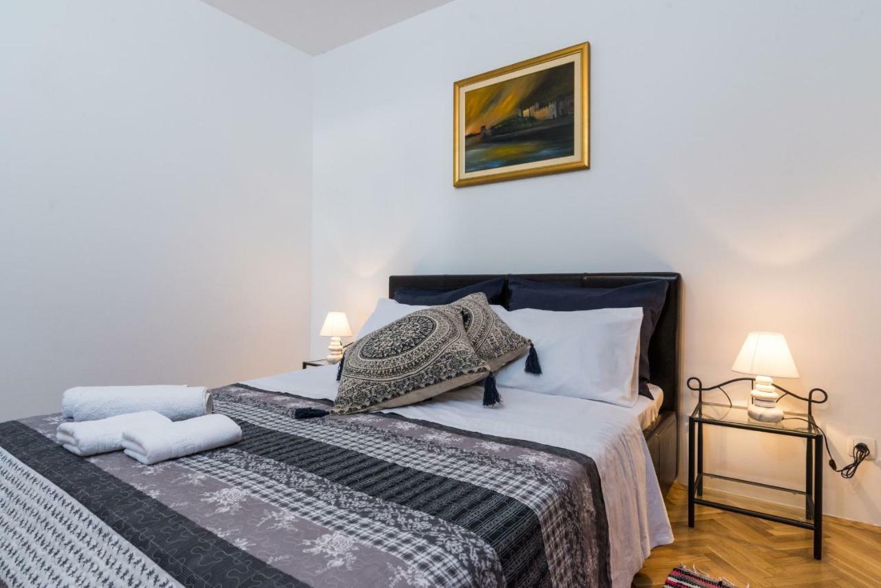 Apartment Okrug Gornji - Trogir With Sea View Luaran gambar
