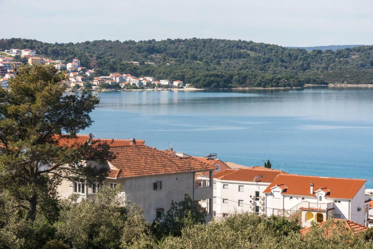 Apartment Okrug Gornji - Trogir With Sea View Luaran gambar