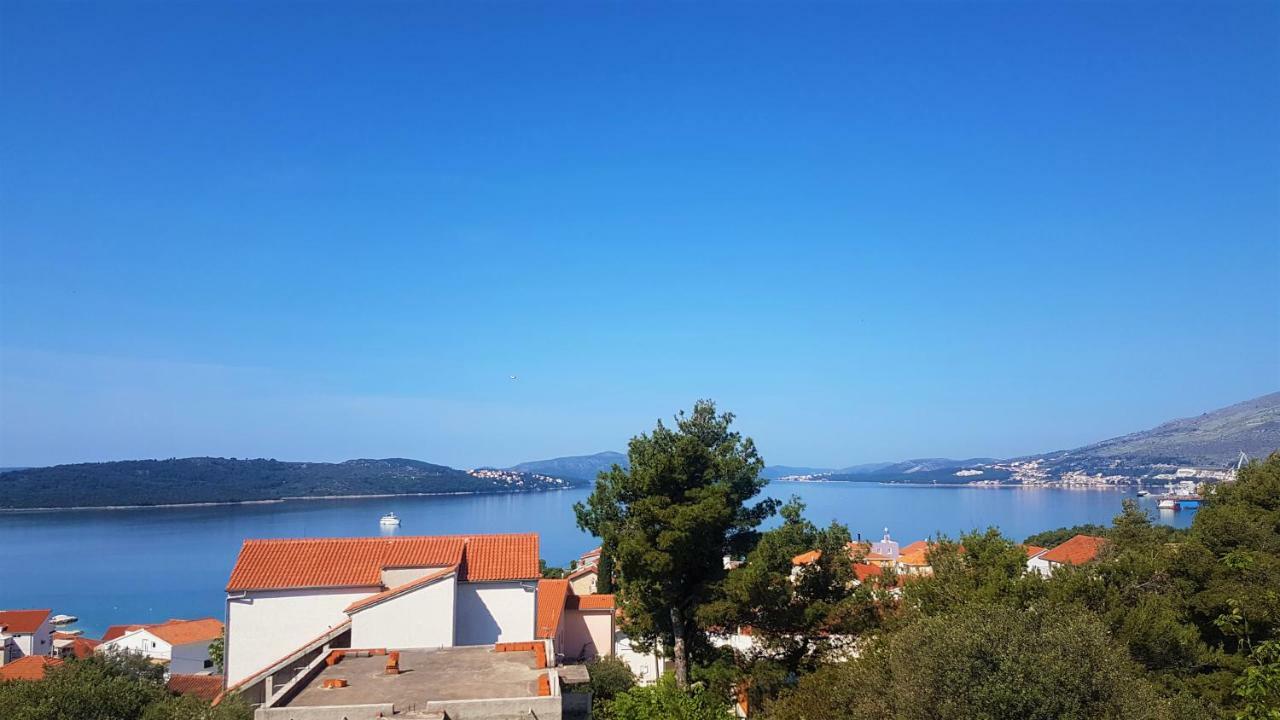 Apartment Okrug Gornji - Trogir With Sea View Luaran gambar