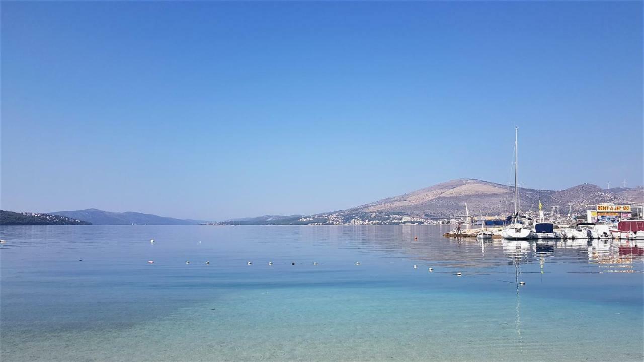 Apartment Okrug Gornji - Trogir With Sea View Luaran gambar